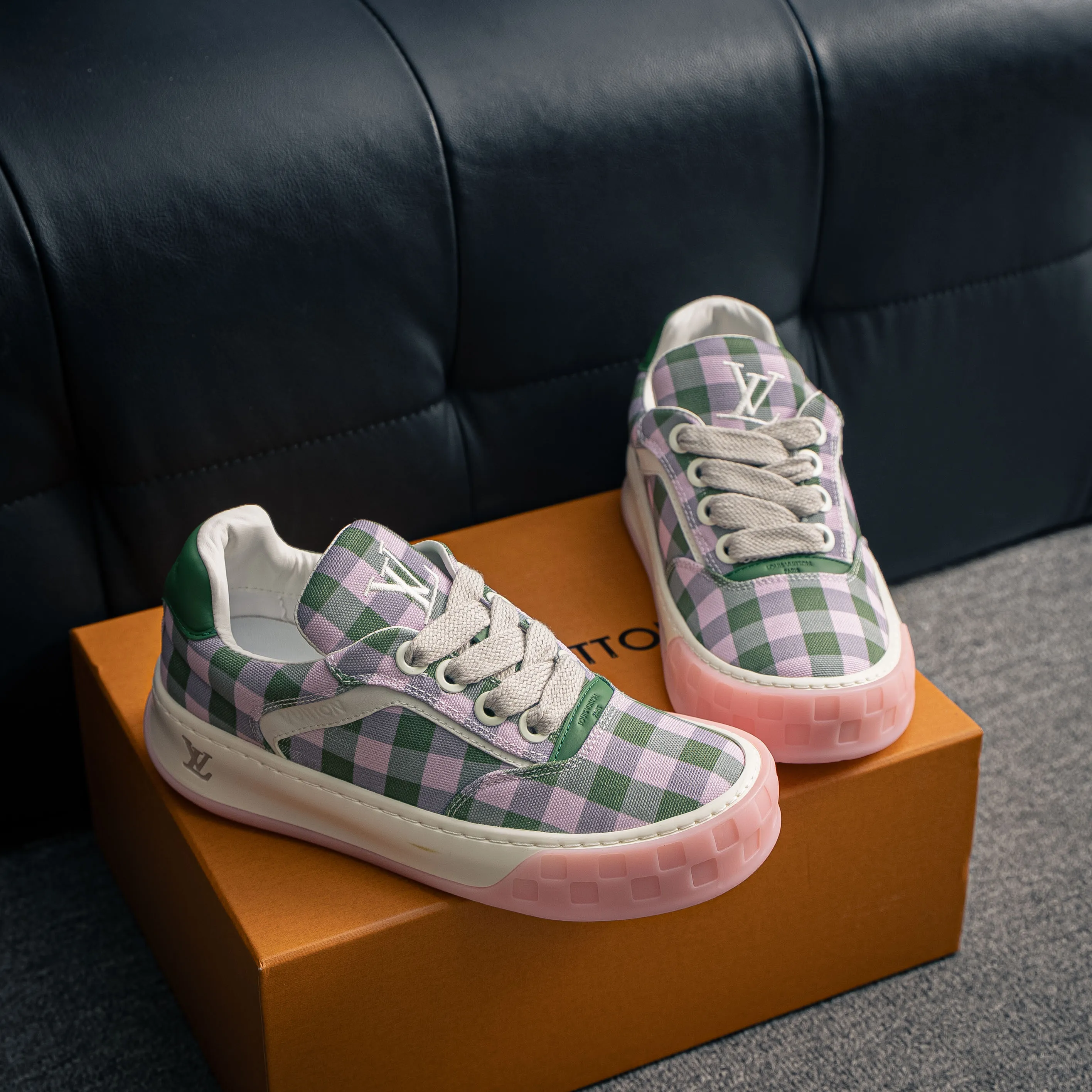 # Premium -- LOUIS VUITTON Tilted Series｜2026 LV Tilted Low Sneakers Series Low-Top Retro